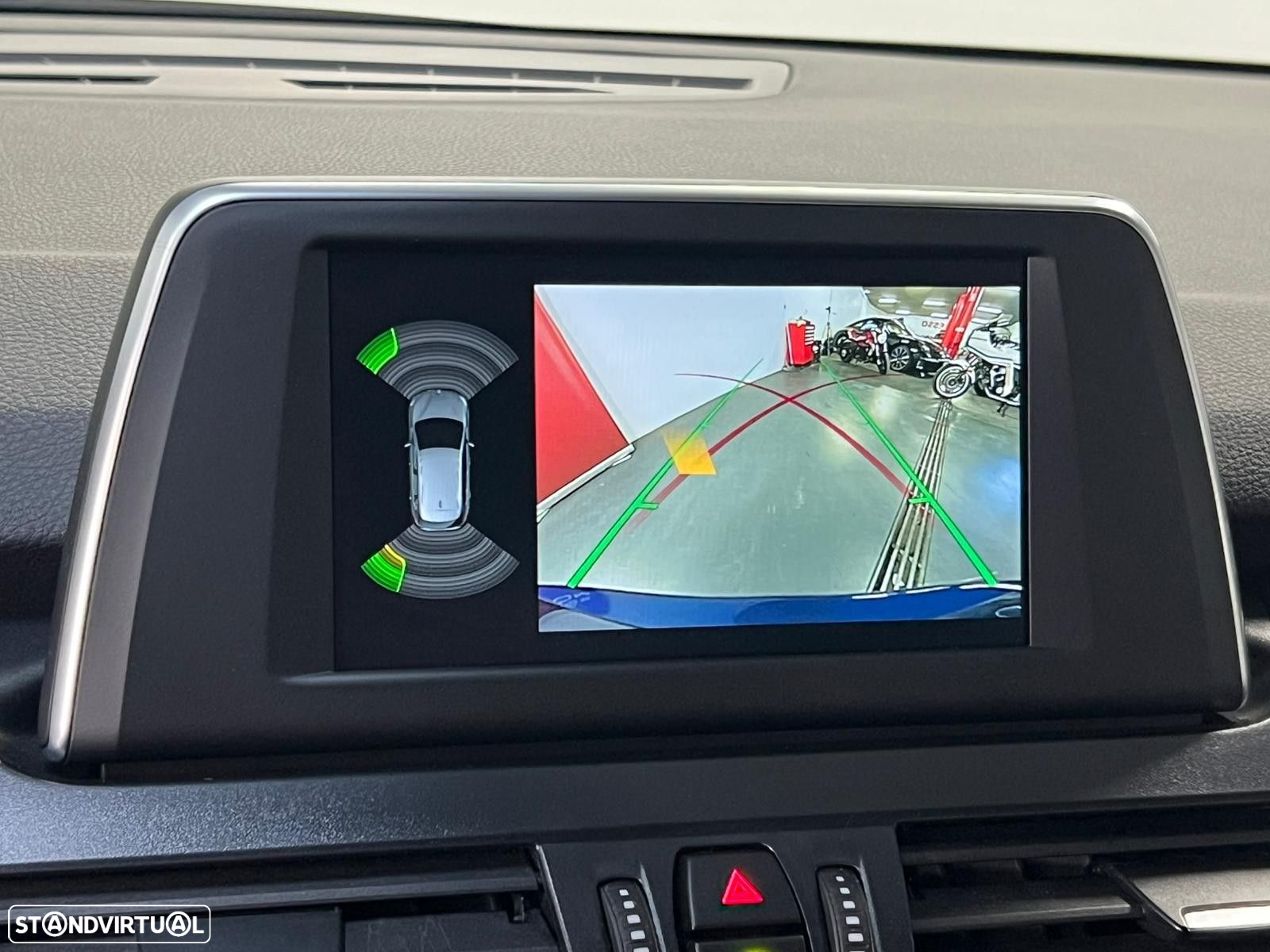 BMW 225xe Active Tourer Advantage - 11