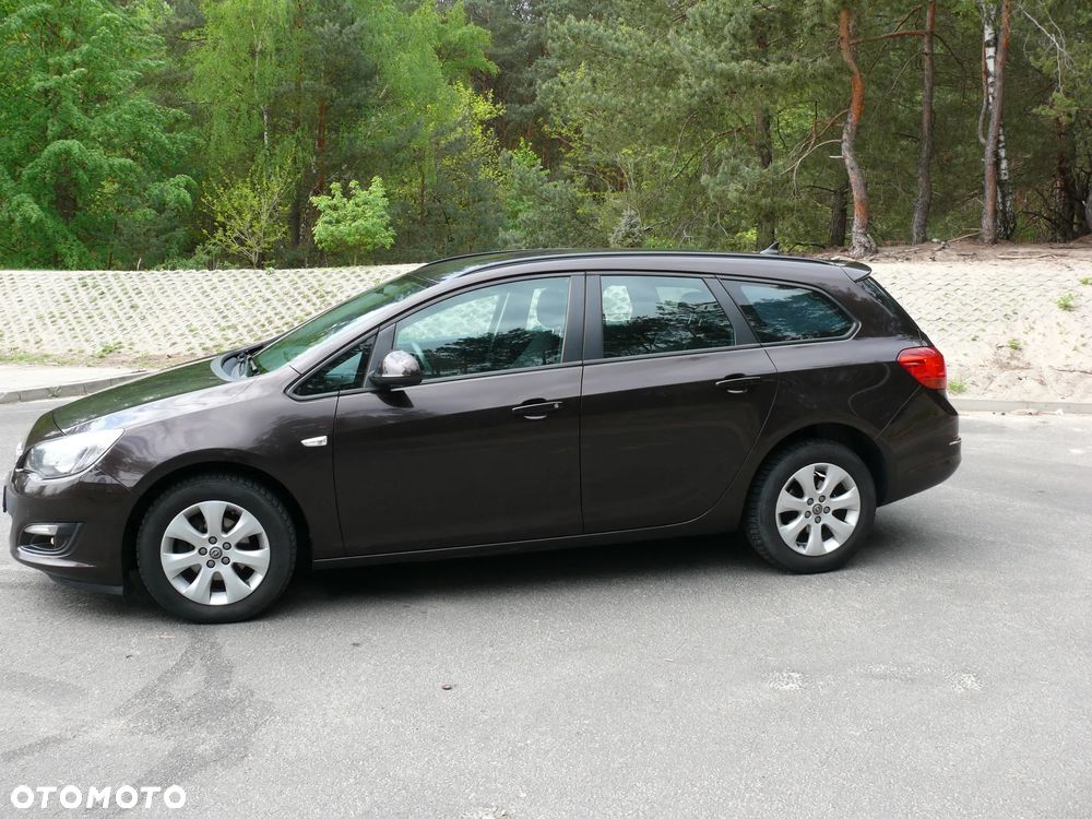 Opel Astra 1.4 T Enjoy - 9