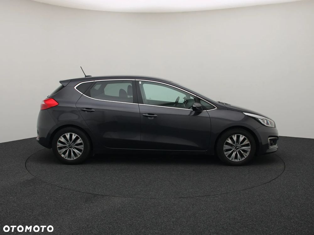 Kia Ceed 1.6 CRDi L Business Line - 10