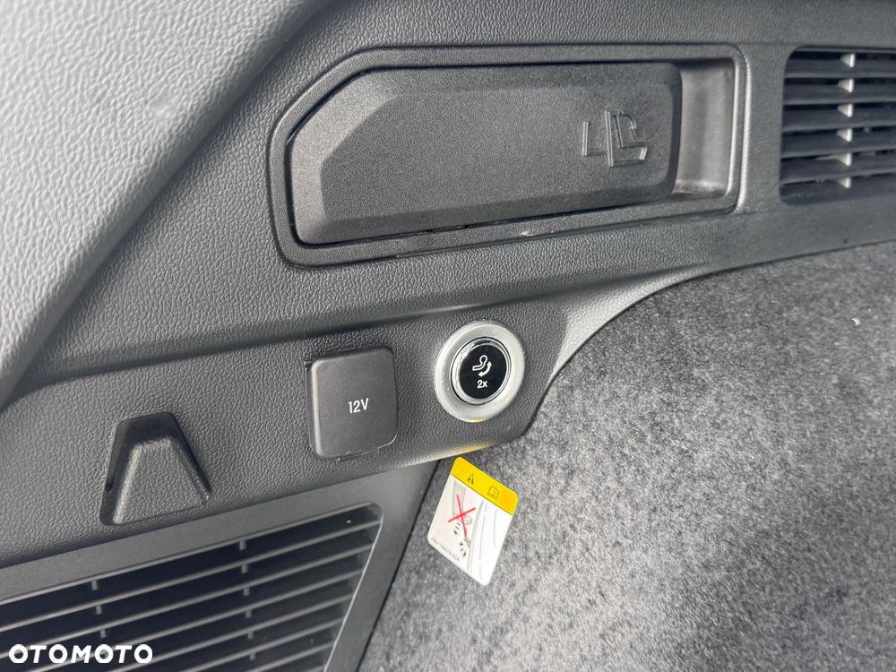 Ford Kuga 2.0 EcoBlue Hybrid ST-LINE - 39