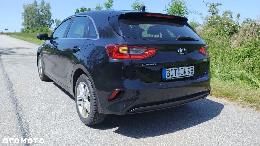 Kia Ceed 1.6 CRDi DCT Platinum Edition - 6