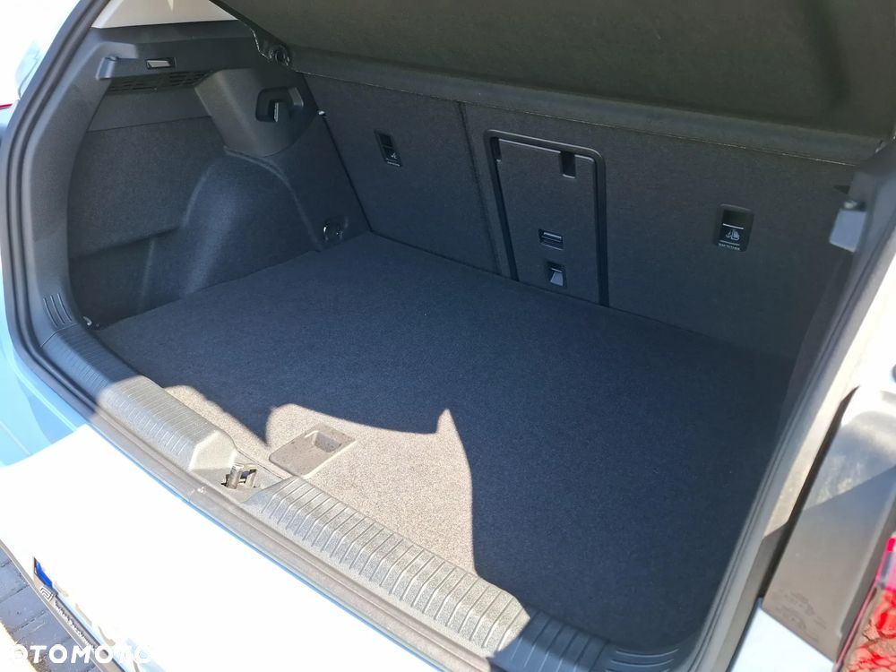 Volkswagen Golf - 11