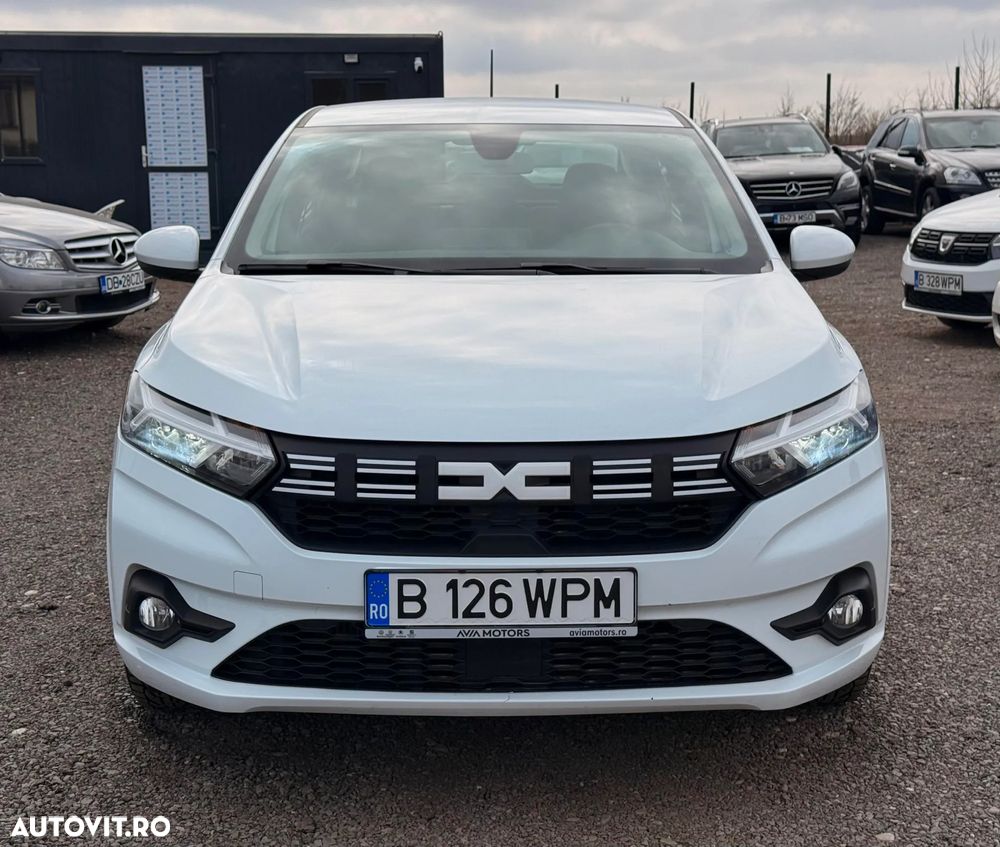 Dacia Logan TCe 90 MT5 Essential - 32