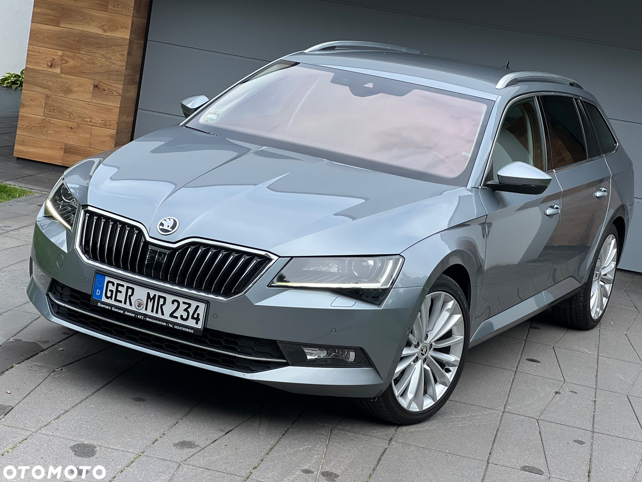 Skoda Superb Combi 1.8 TSI DSG Style - 17
