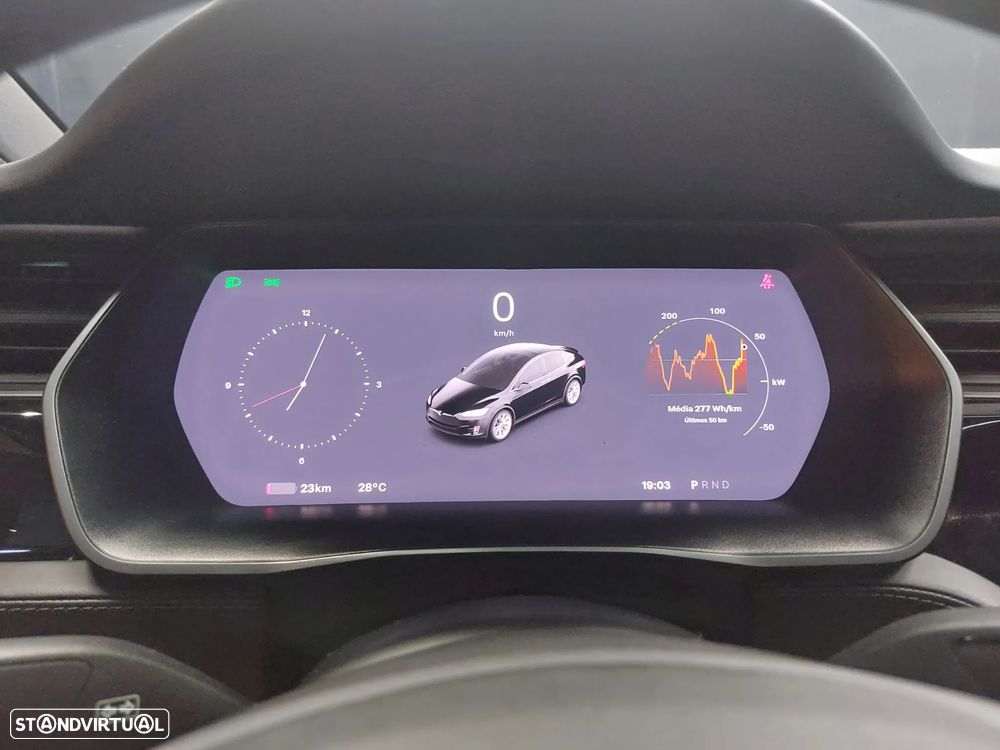 Tesla Model X 75D AWD - 11