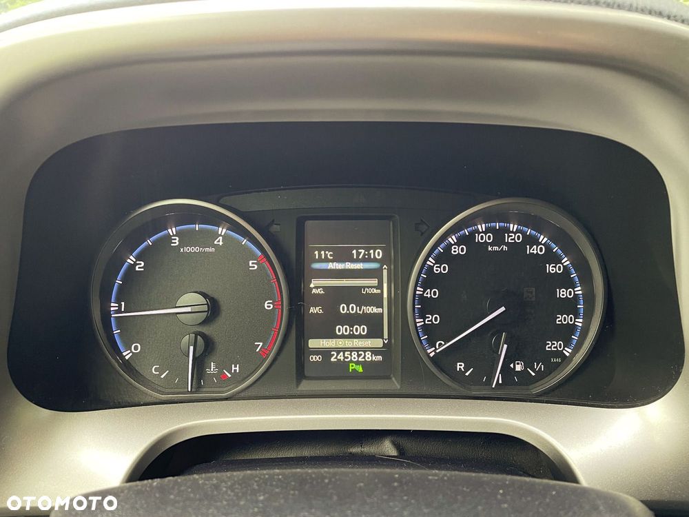Toyota RAV4 2.0 D-4D Premium 4x2 - 17