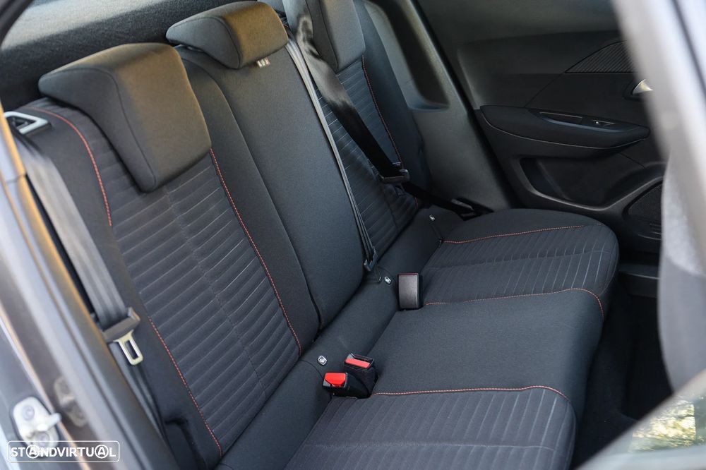 Peugeot 2008 1.2 PureTech Allure Pack - 22