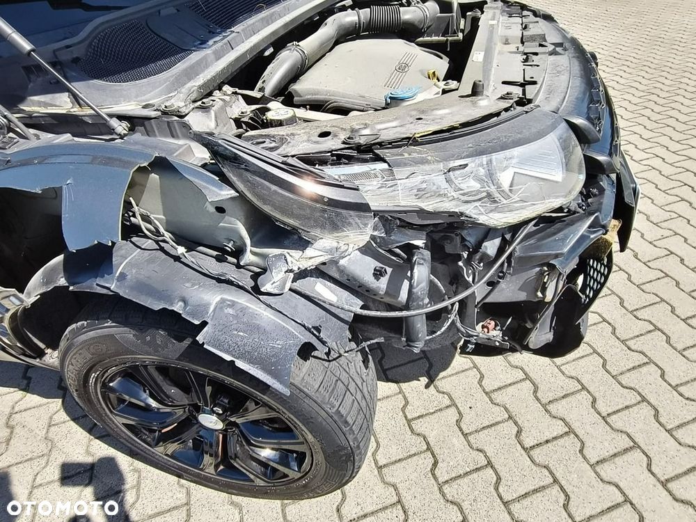 Land Rover Range Rover Evoque - 25
