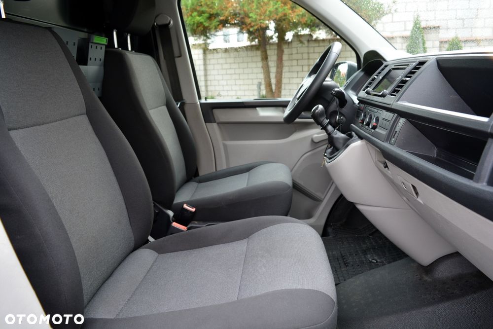 Volkswagen Transporter - 10