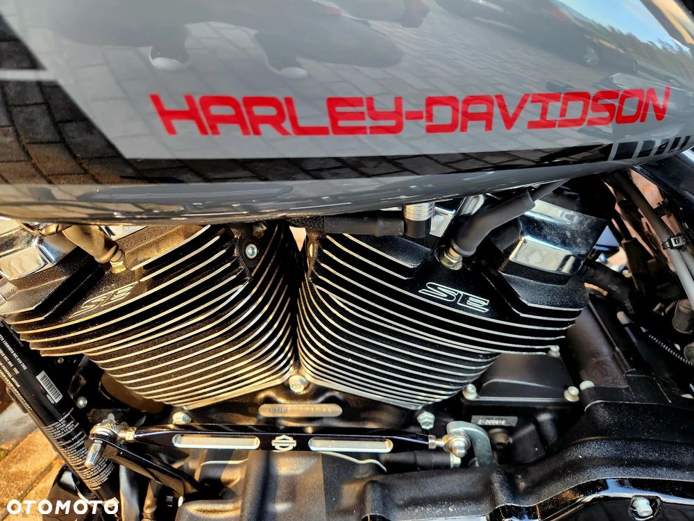 Harley-Davidson Touring Road King - 11