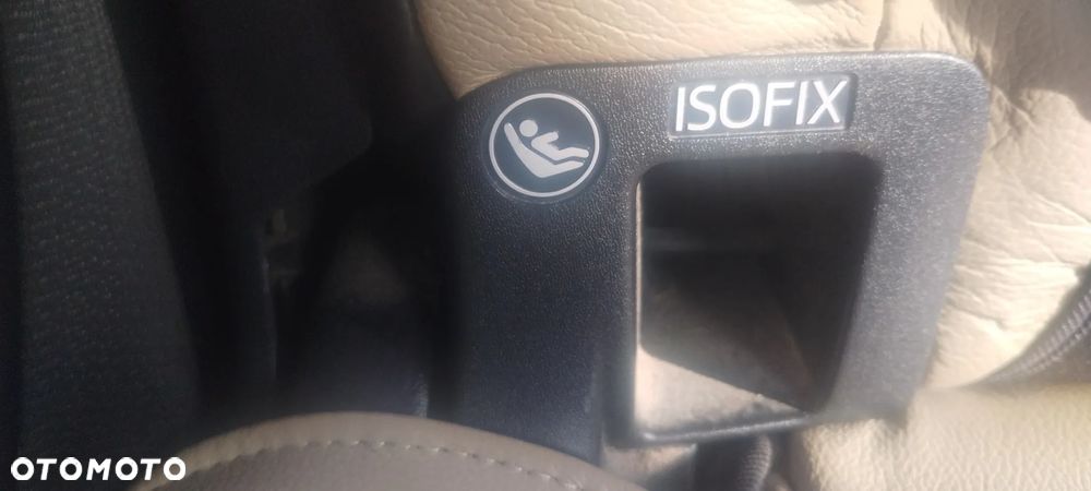 Toyota RAV4 2.0 D-4D Prestige - 12