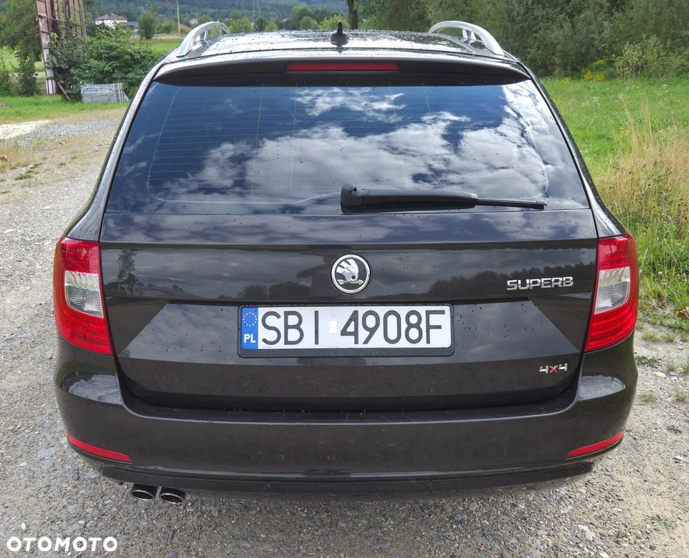 Skoda Superb 2.0 TDI 4x4 Elegance Outdoor DSG - 6