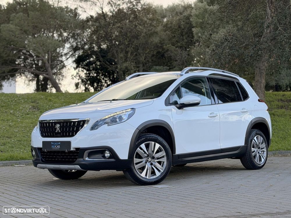 Peugeot 2008 1.2 PureTech Allure - 1