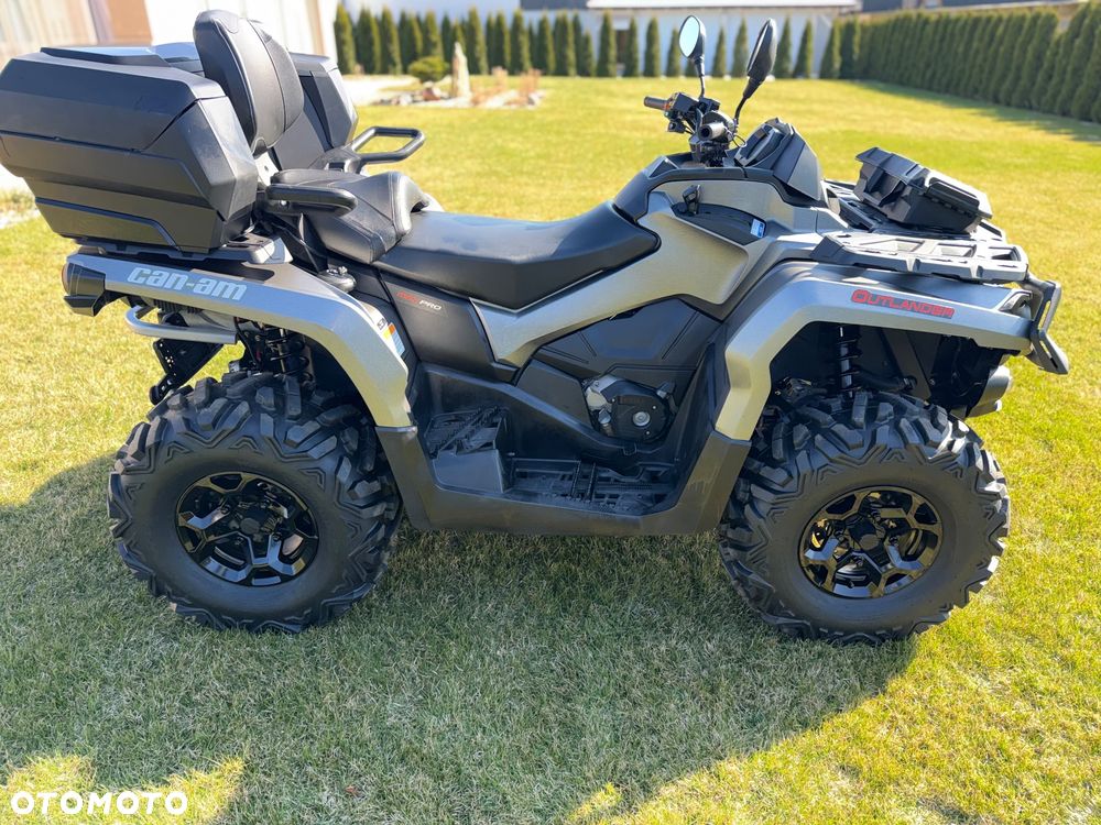 Can-Am Outlander Max - 9