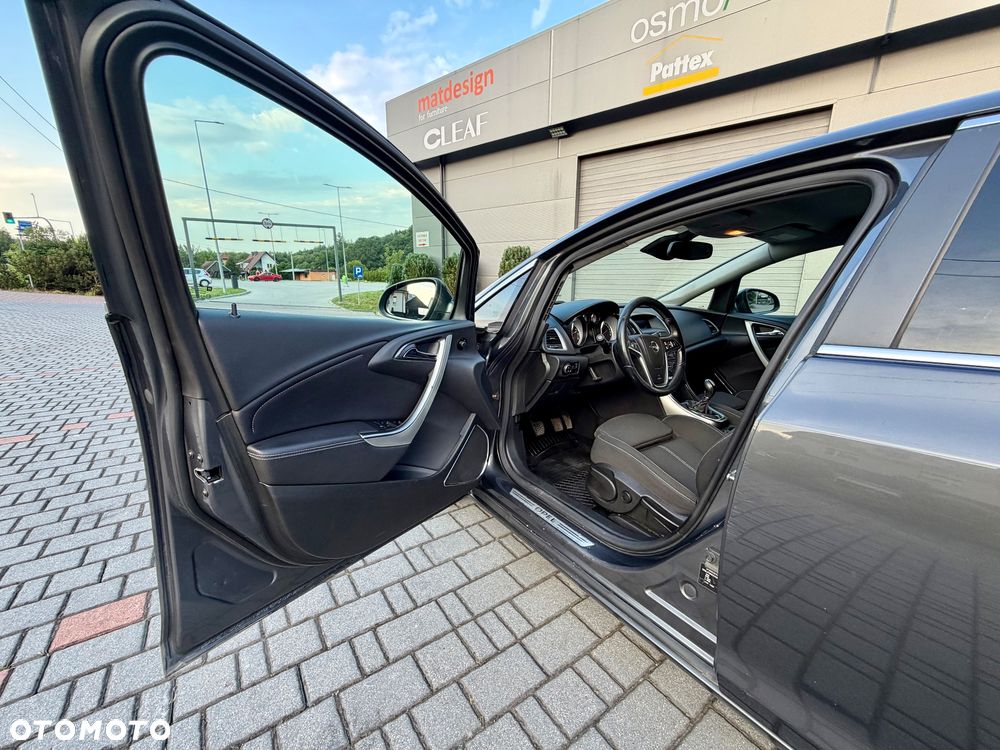 Opel Astra 1.4 Turbo Cosmo - 13