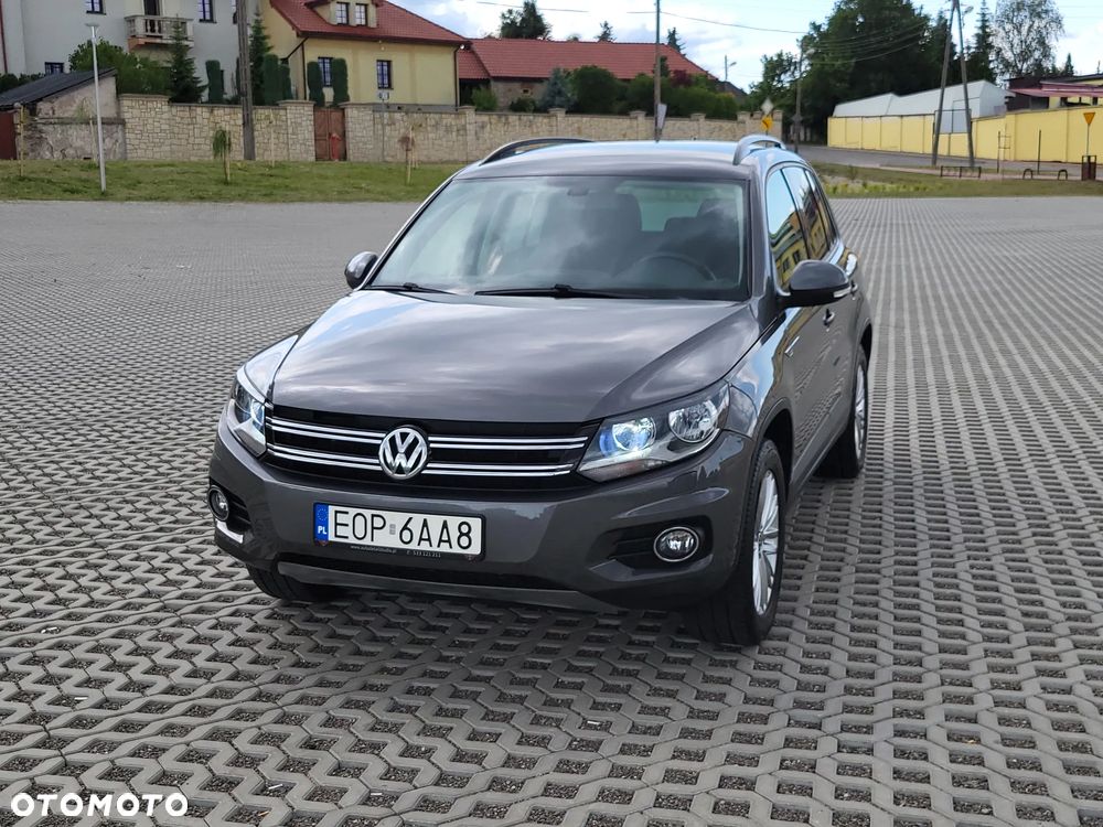 Volkswagen Tiguan - 1