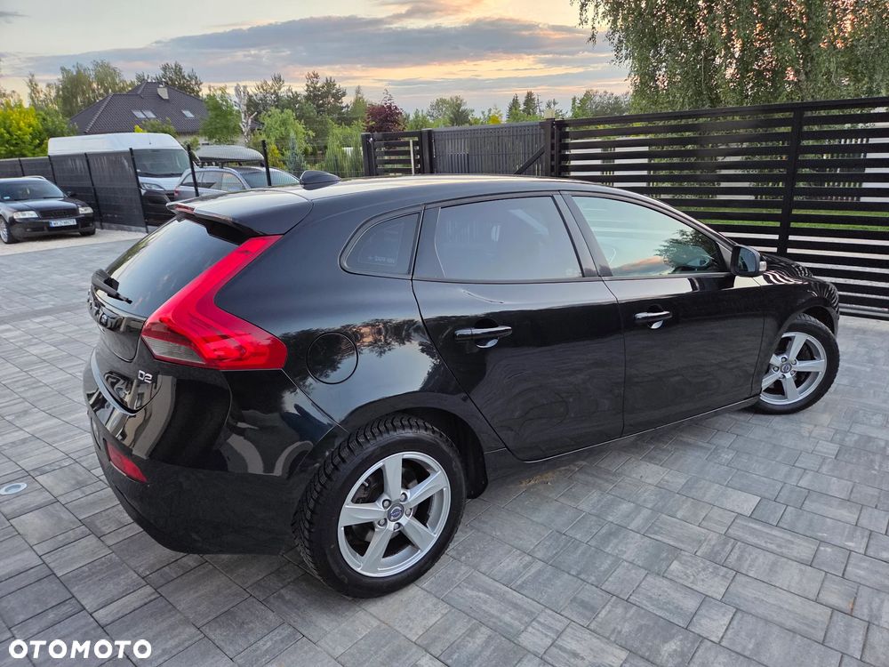 Volvo V40 D2 Powershift Kinetic - 9