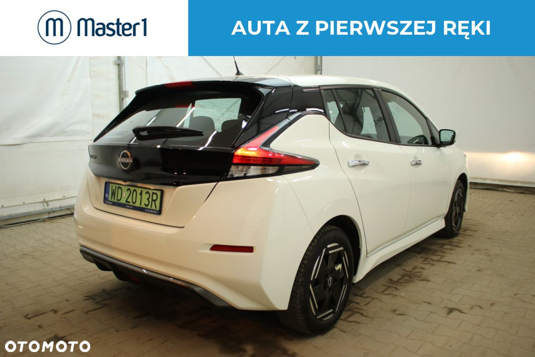 Nissan Leaf - 4