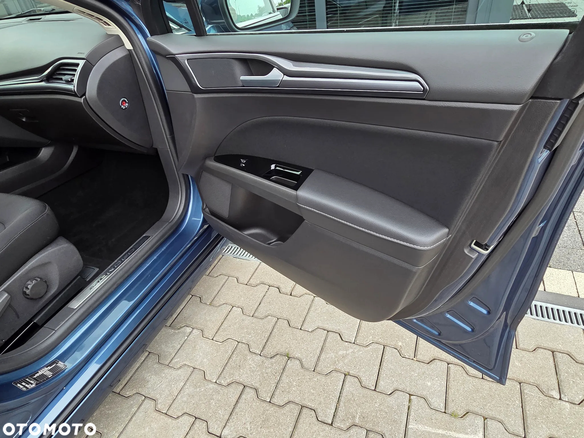 Ford Mondeo 2.0 TDCi Titanium - 32