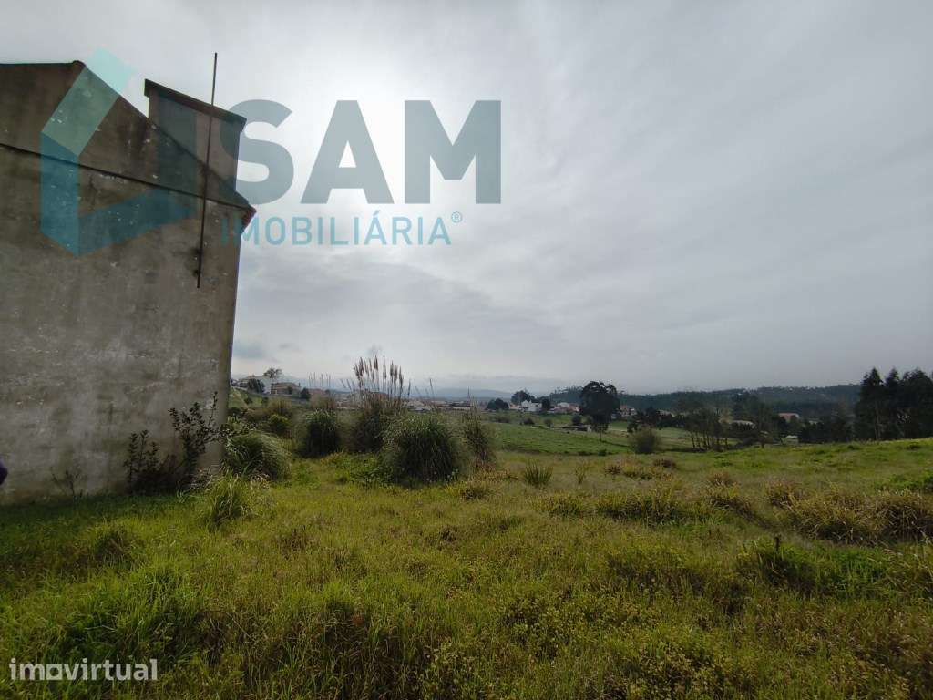 Terreno para construção com três Pavilhões Casais Larana - Grande imagem: 5/8