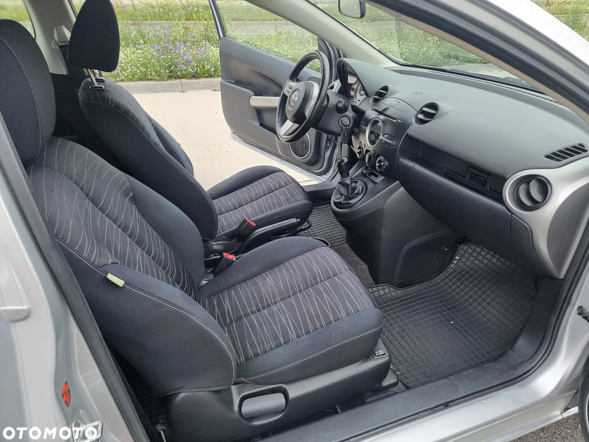 Mazda 2 1.3 Exclusive - 5