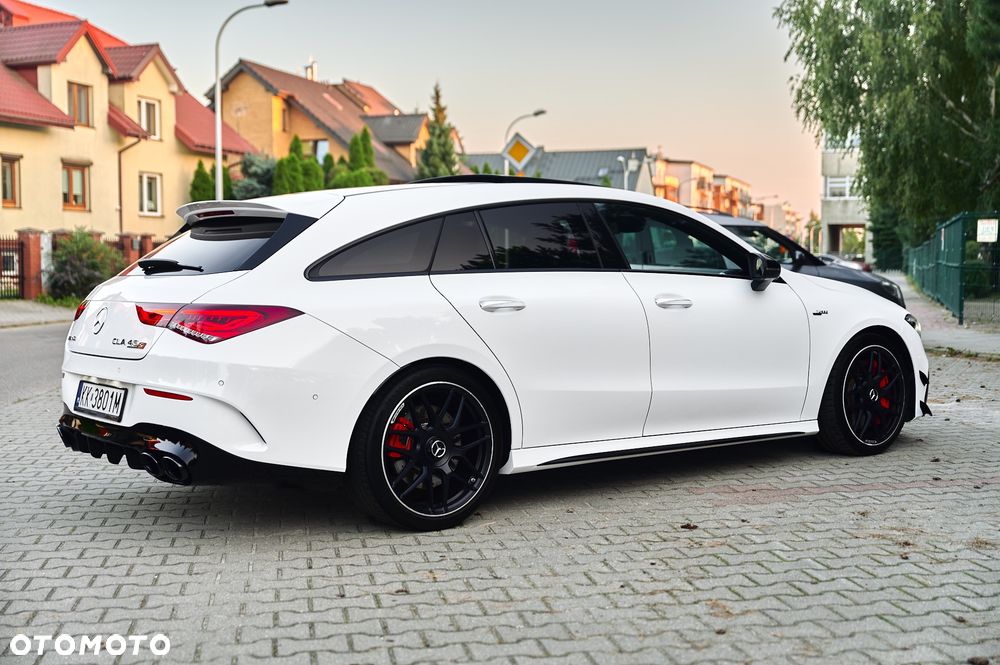Mercedes-Benz CLA - 4