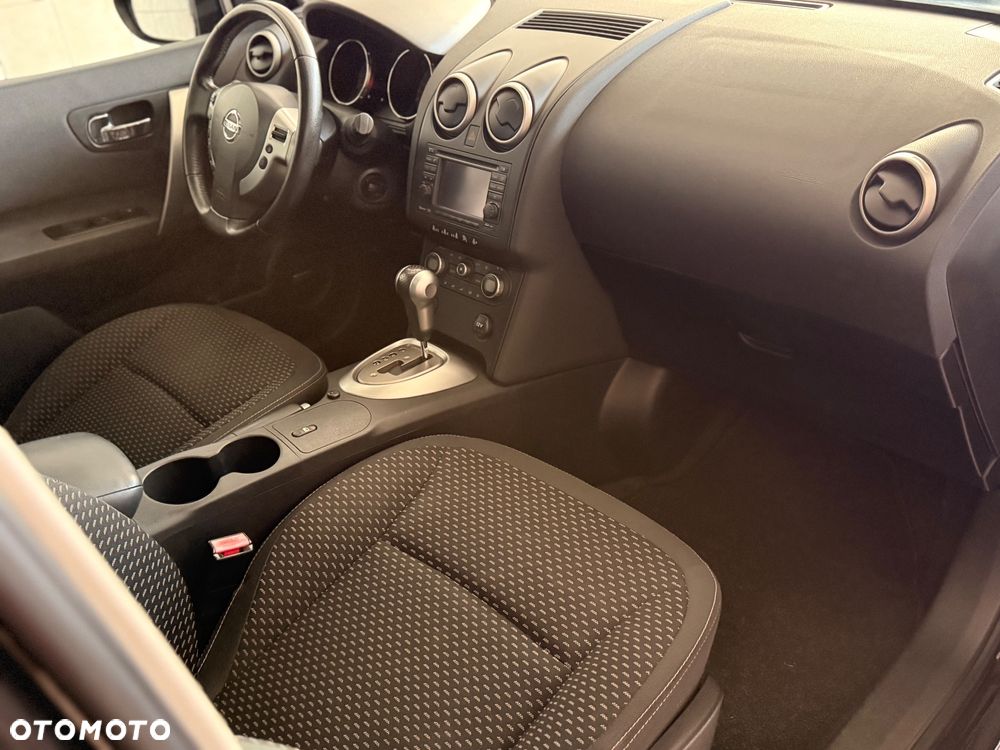 Nissan Qashqai - 11