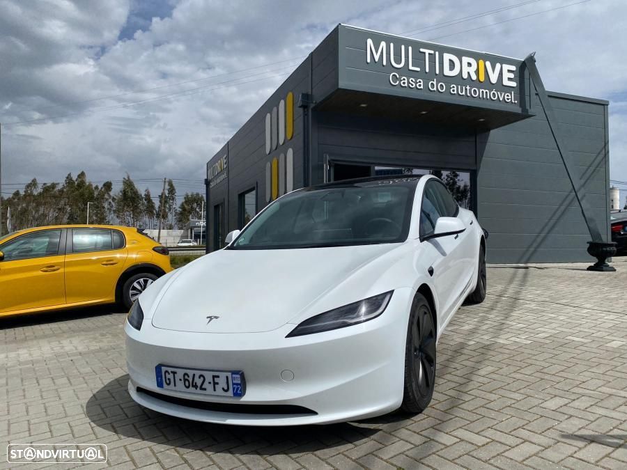 Tesla Model 3 Long Range Tração Traseira - 1