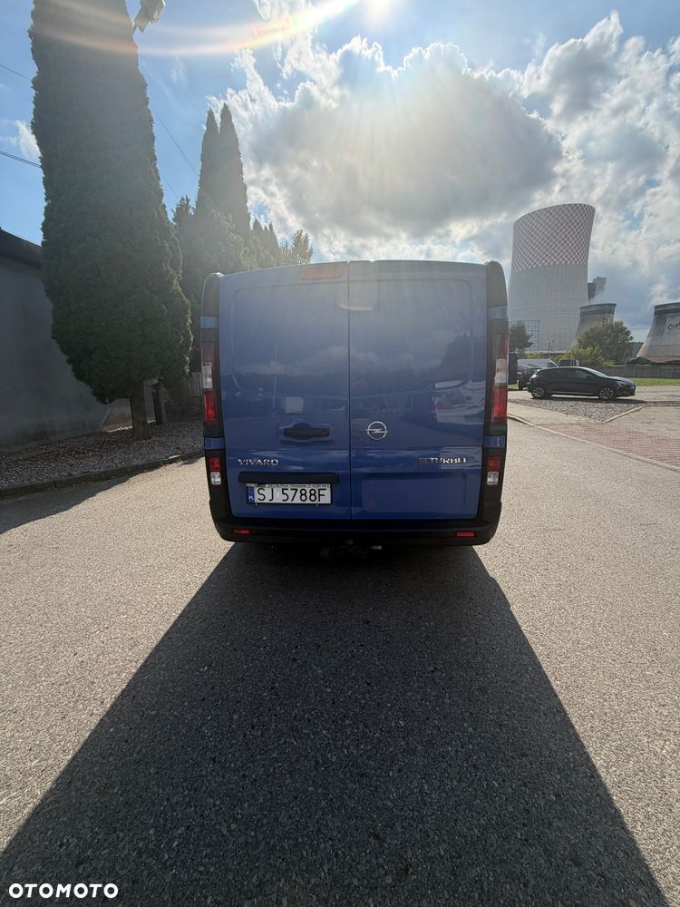 Opel Vivaro - 5