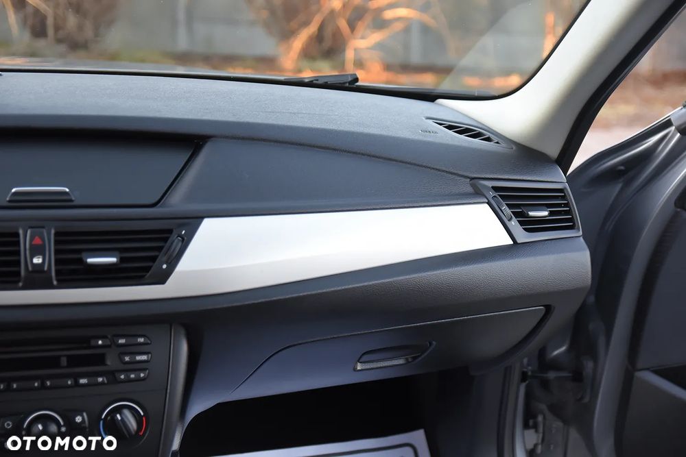 BMW X1 sDrive18i Sport Line - 39