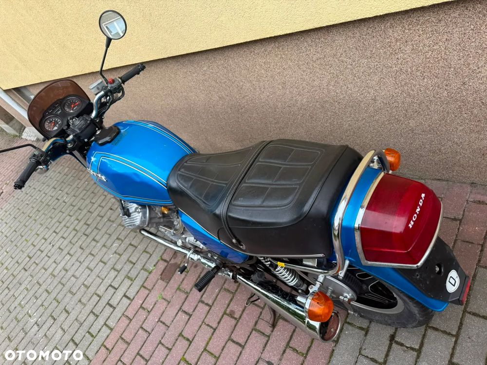 Honda CX - 8