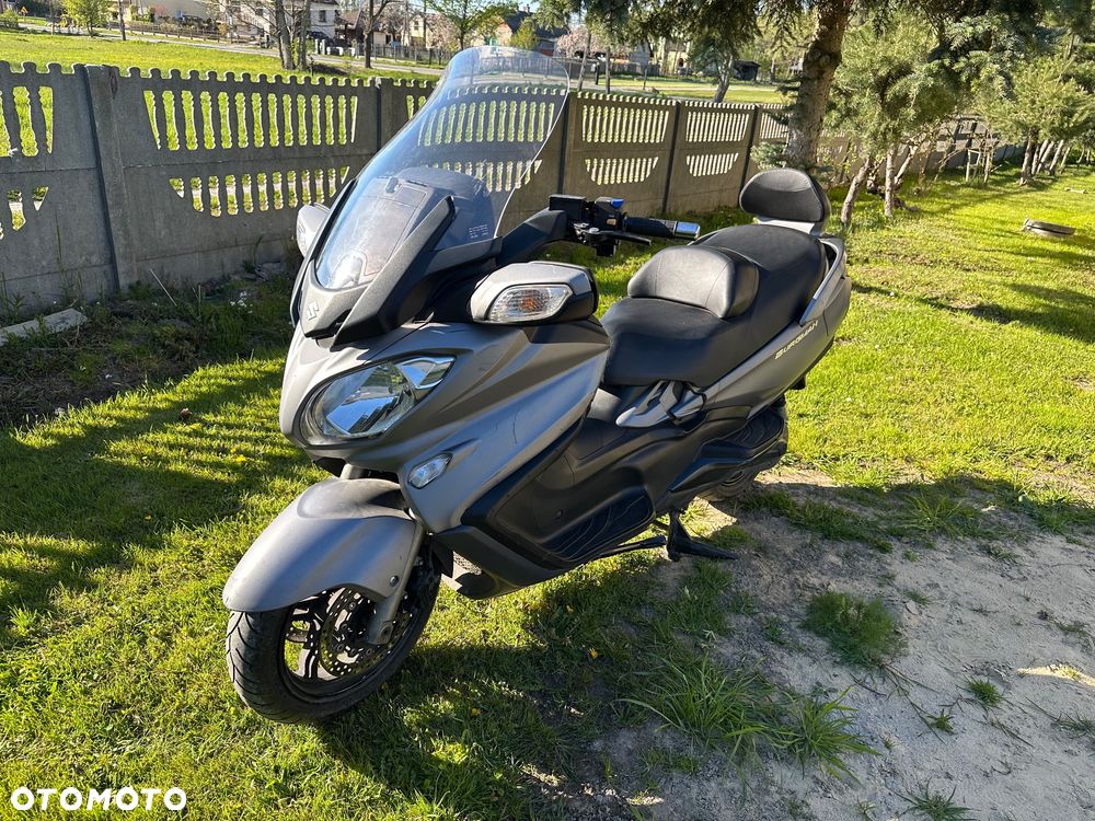 Suzuki Burgman - 1