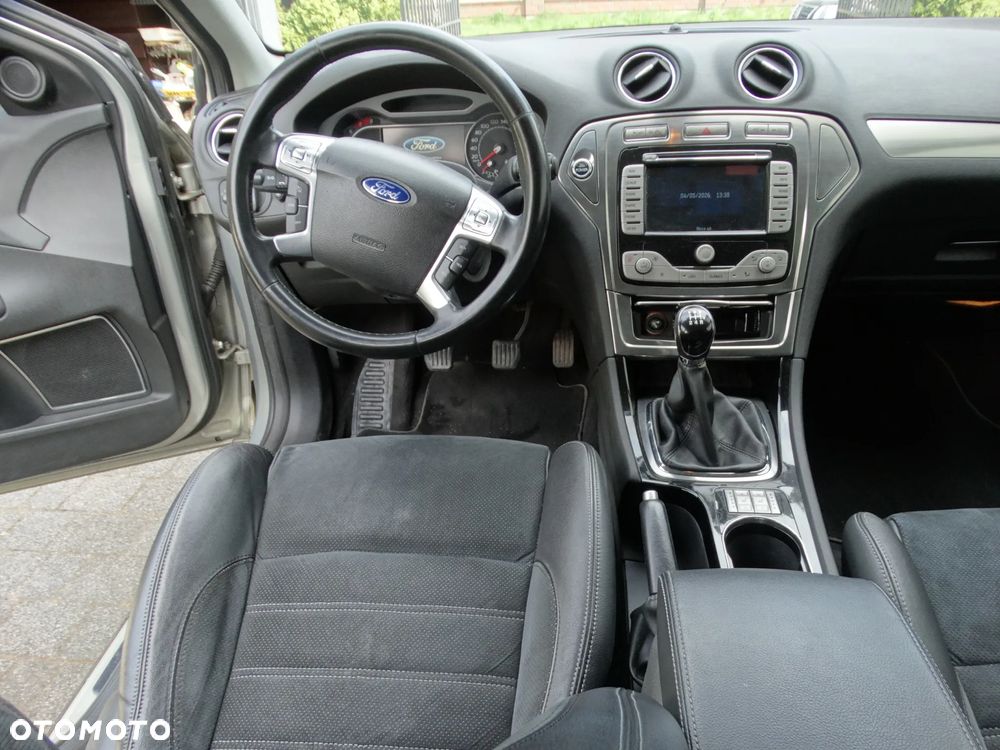 Ford Mondeo - 14