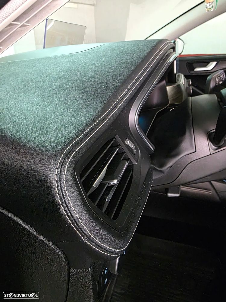 Ford Focus 1.5 TDCi ECOBlue Vignale - 27