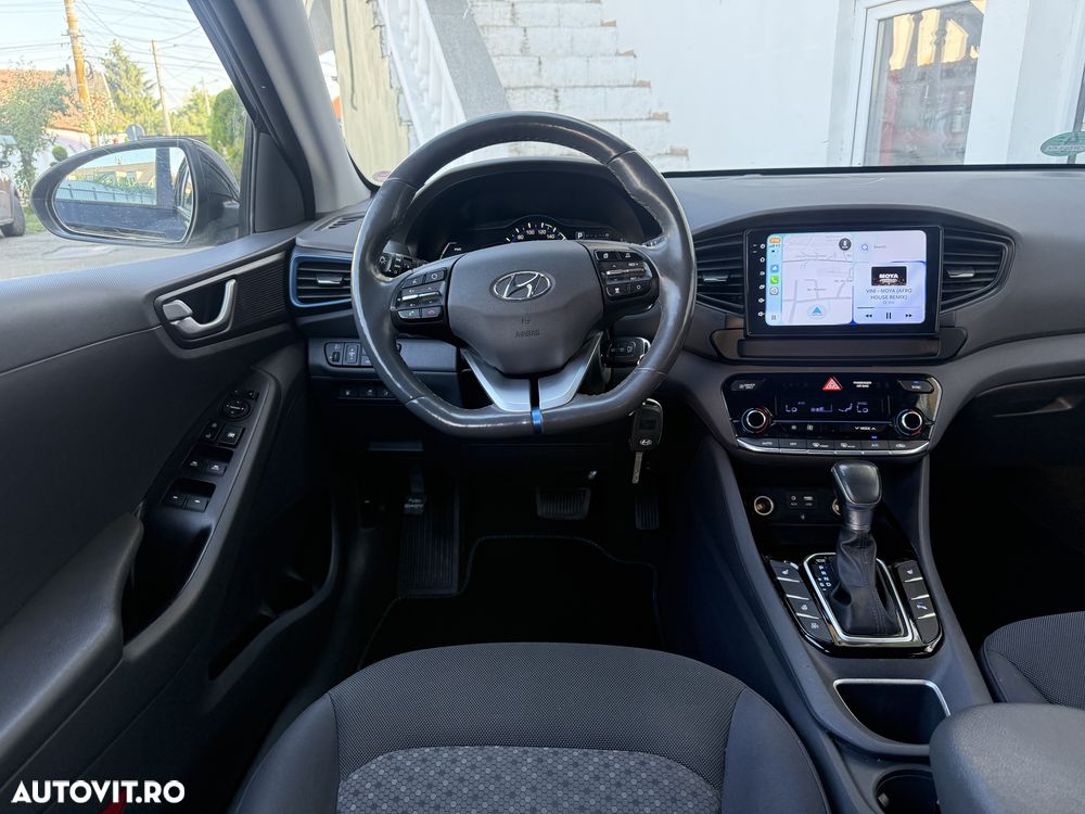 Hyundai IONIQ - 11