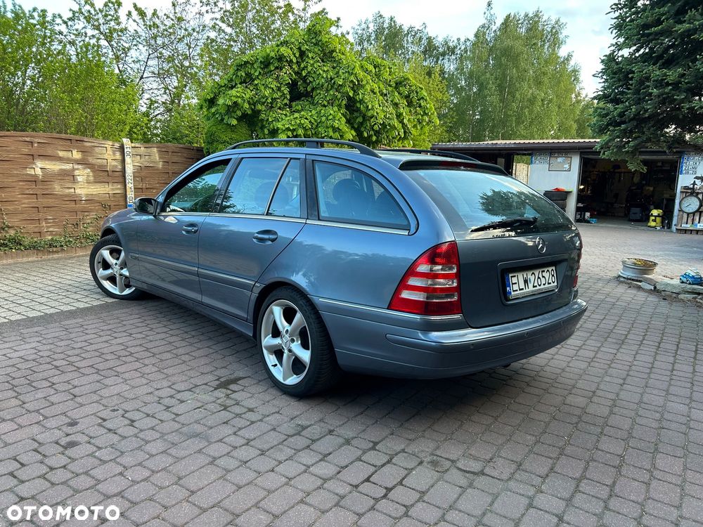 Mercedes-Benz Klasa C 200 Kompressor Avantgarde - 9