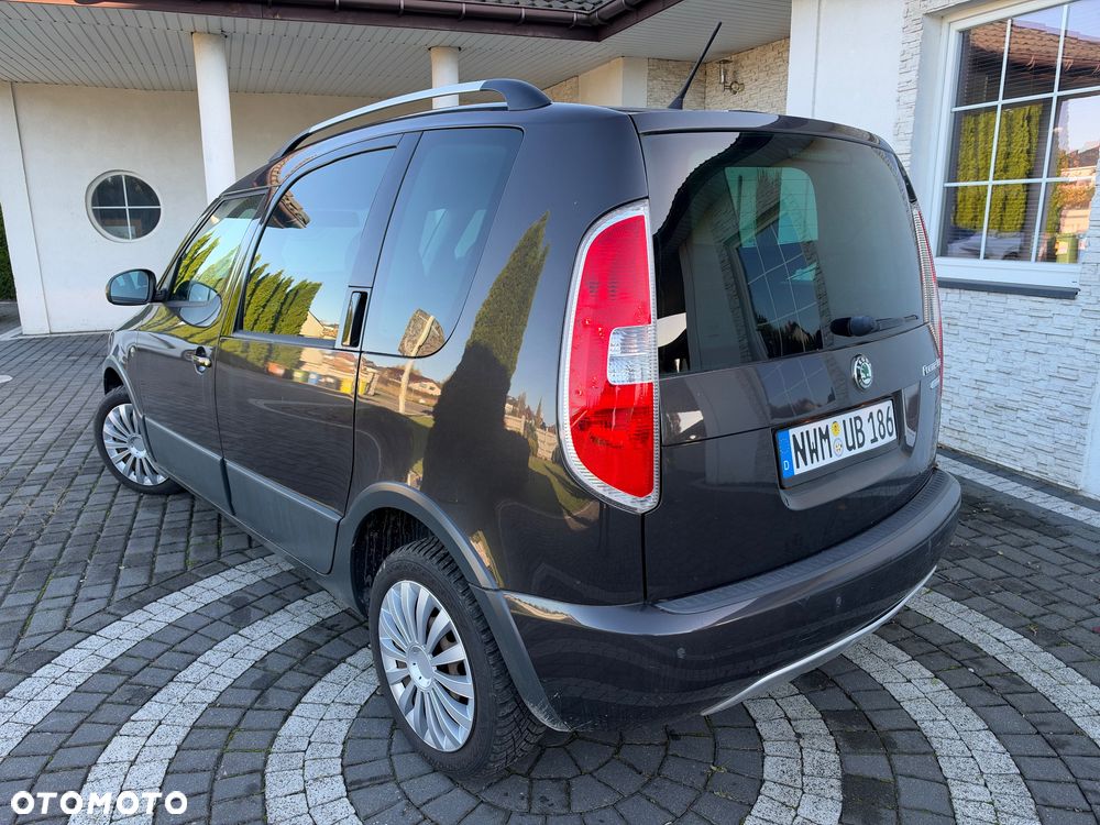 Skoda Roomster 1.6 TDI DPF Scout PLUS EDITION - 4