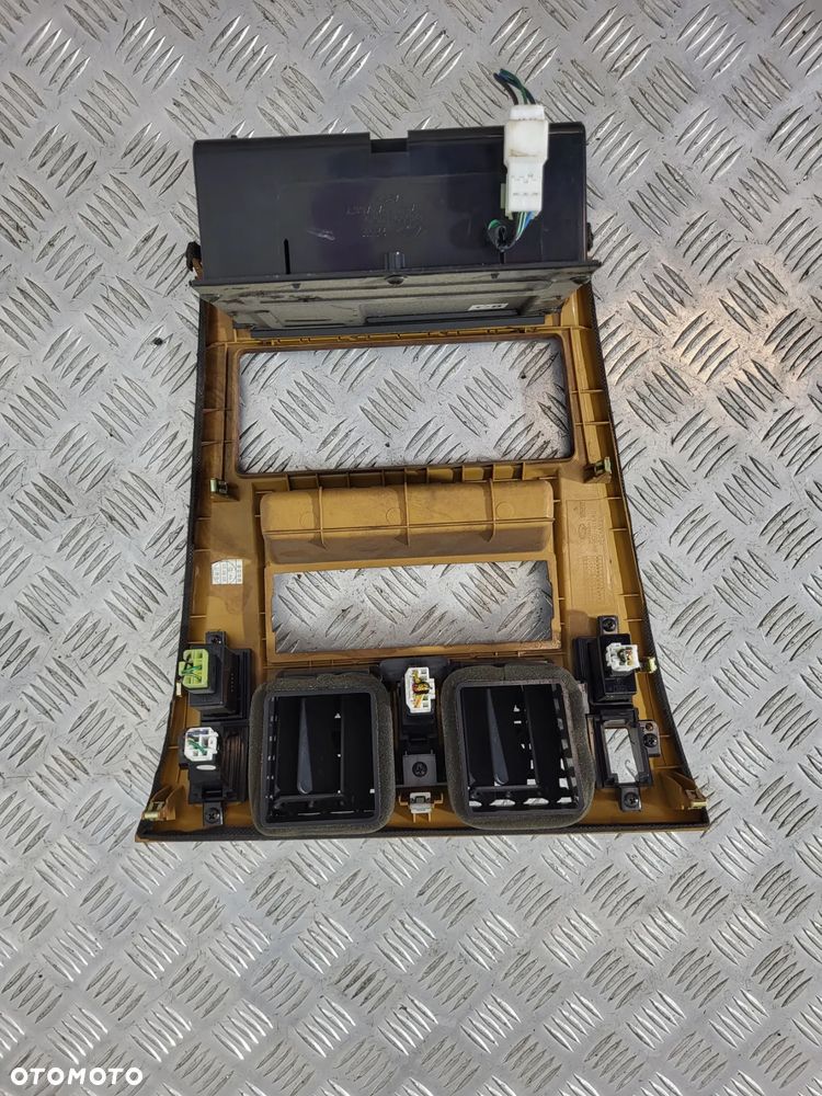 Hyundai Terracan Ramka Radia Dekor - 10