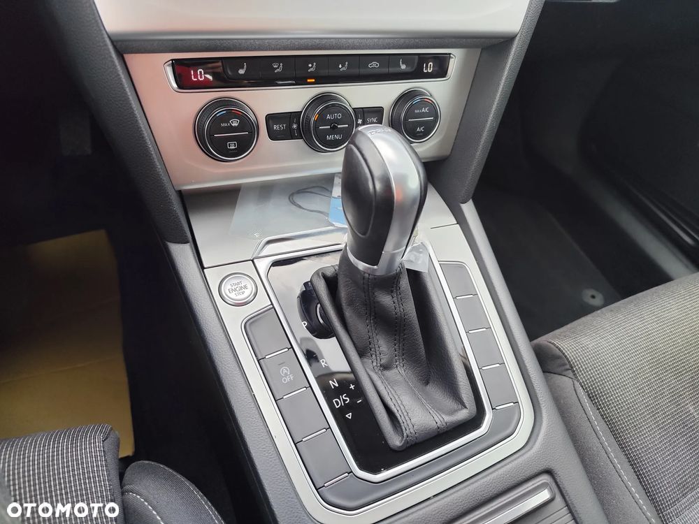 Volkswagen Passat 1.4 TSI ACT (BlueMotion Technology) DSG Highline - 7