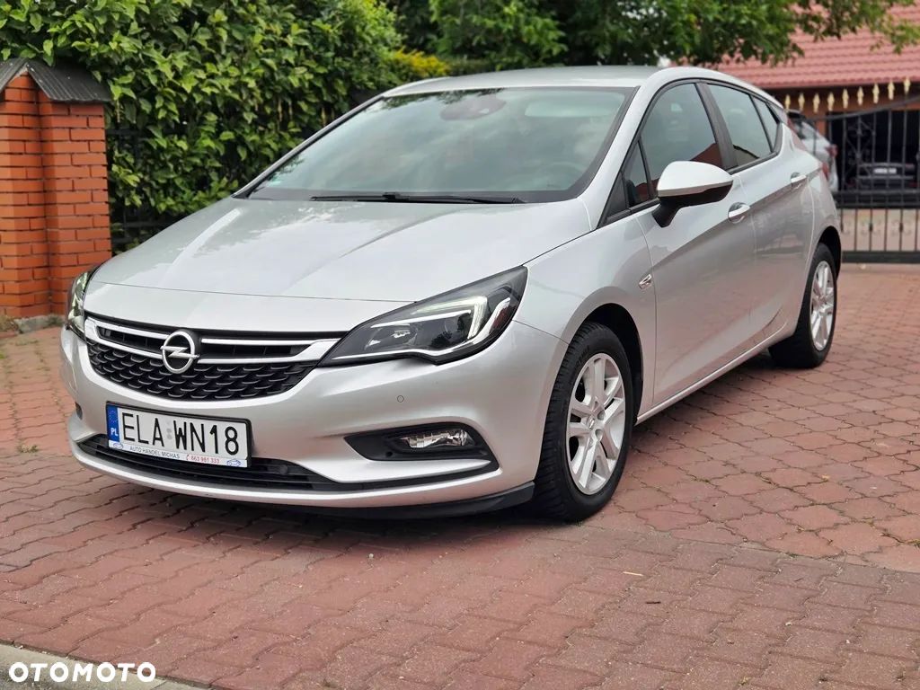 Opel Astra 1.6 D (CDTI) Edition - 1