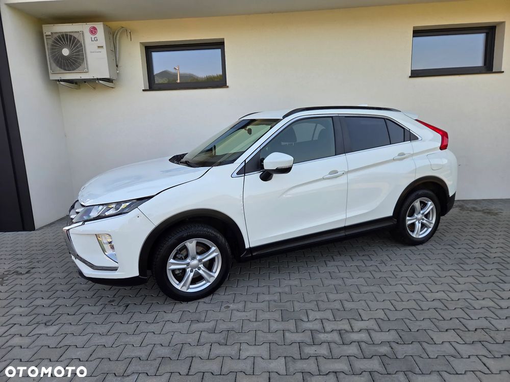 Mitsubishi Eclipse Cross - 16