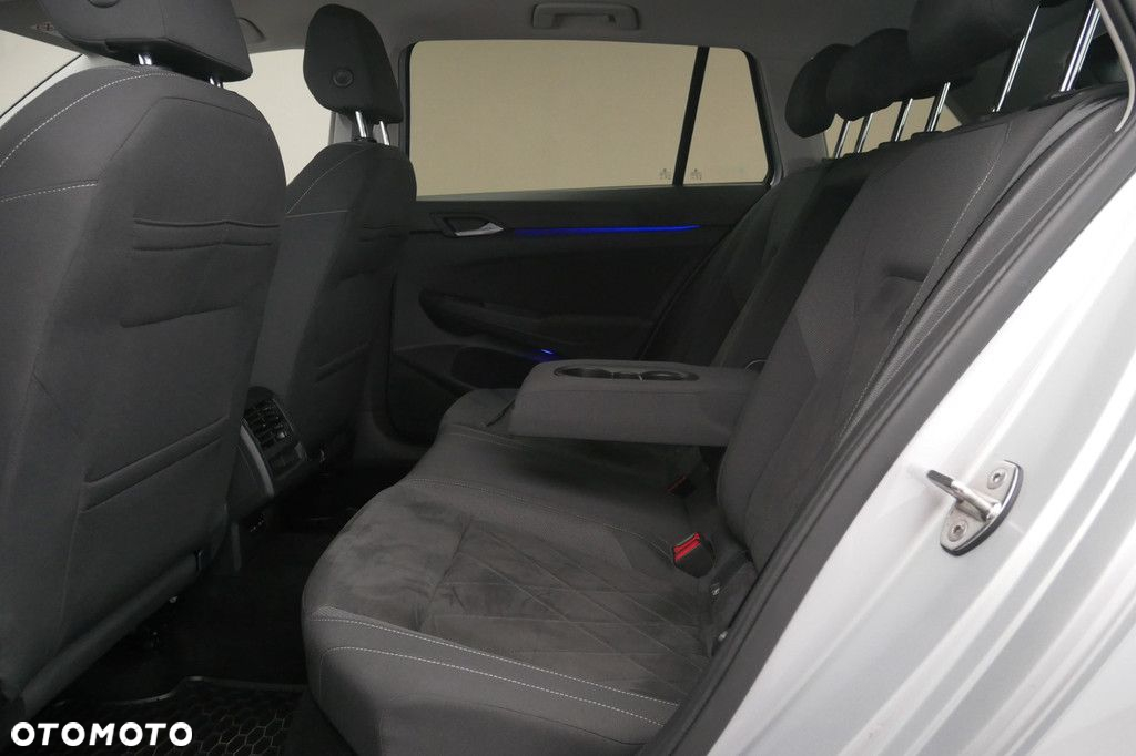 Volkswagen Golf - 15