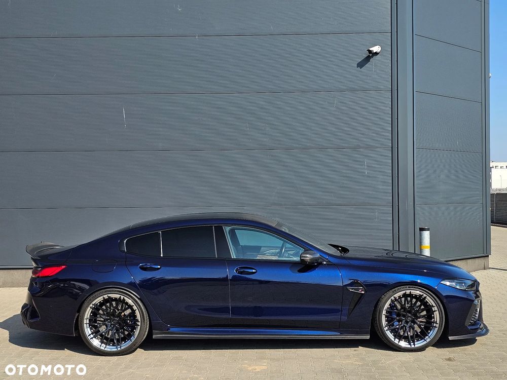 BMW M8 - 8
