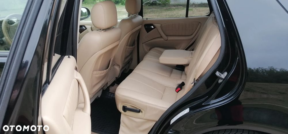 Mercedes-Benz ML - 7