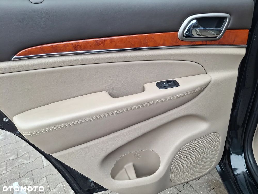 Jeep Grand Cherokee 3.0 CRD Overland Summit - 27