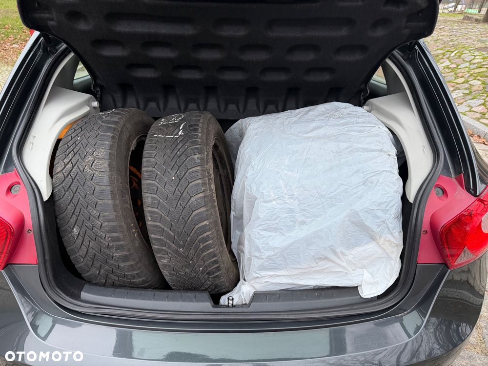 Seat Ibiza 1.4 16V Sport - 27