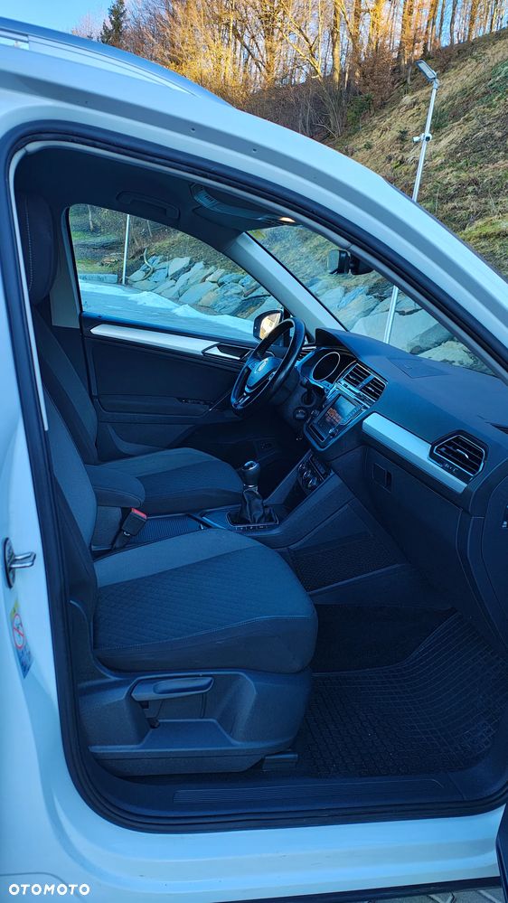 Volkswagen Tiguan 2.0 TDI SCR (BlueMotion Technology) Comfortline - 28