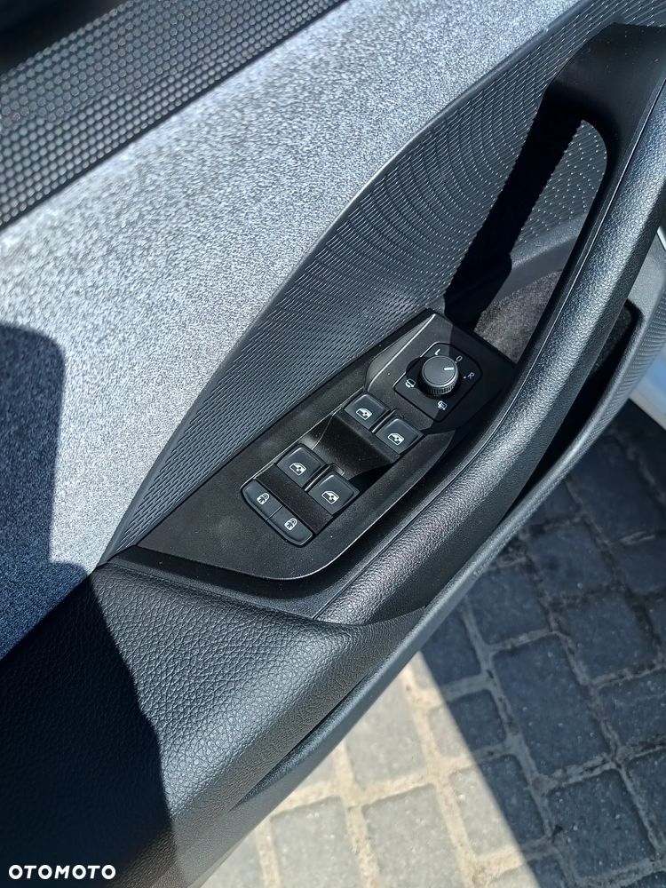 Skoda Octavia 2.0 TDI DSG Selection - 11