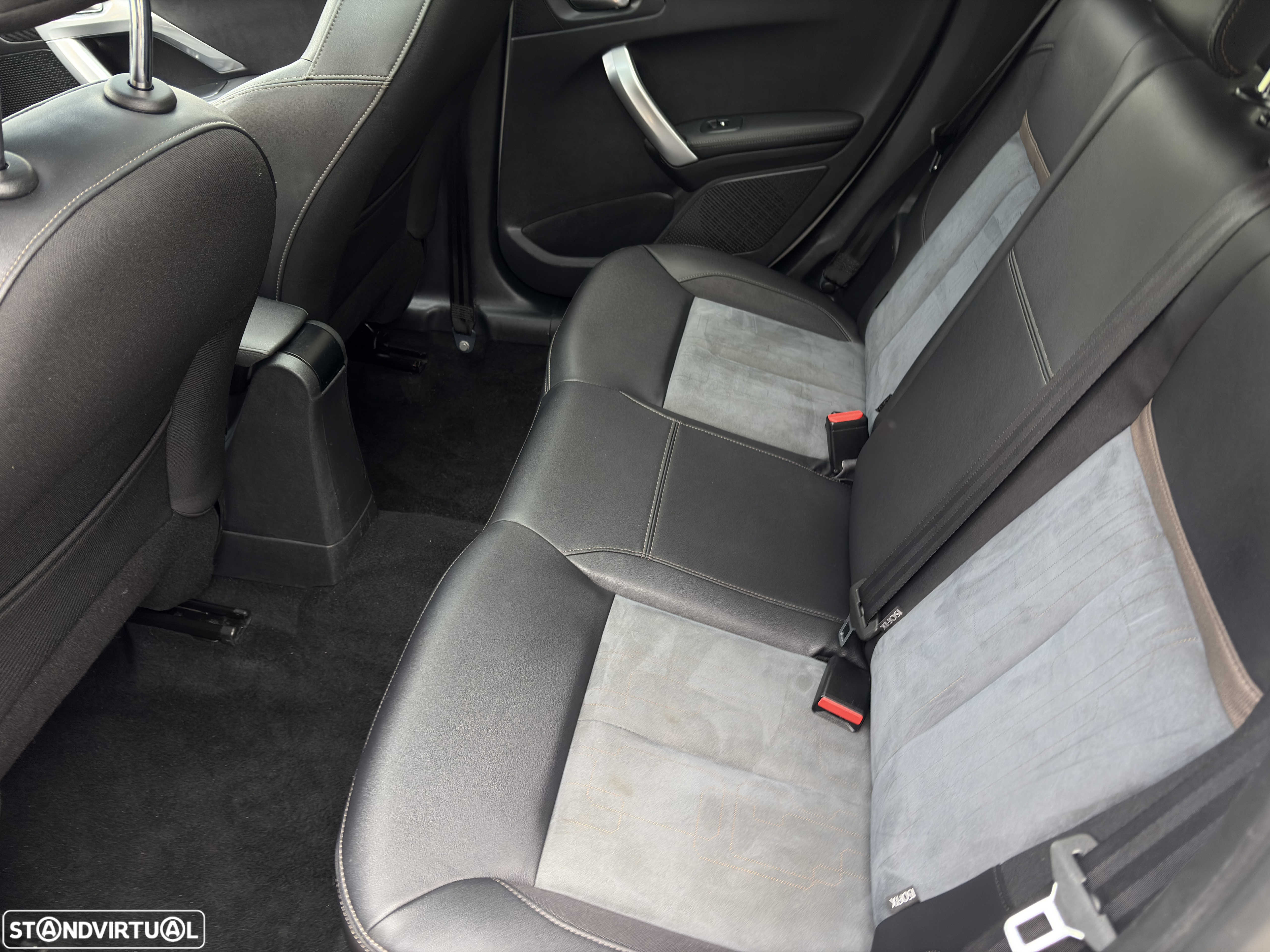Peugeot 208 Blue-HDi 120 Stop&Start Allure - 10