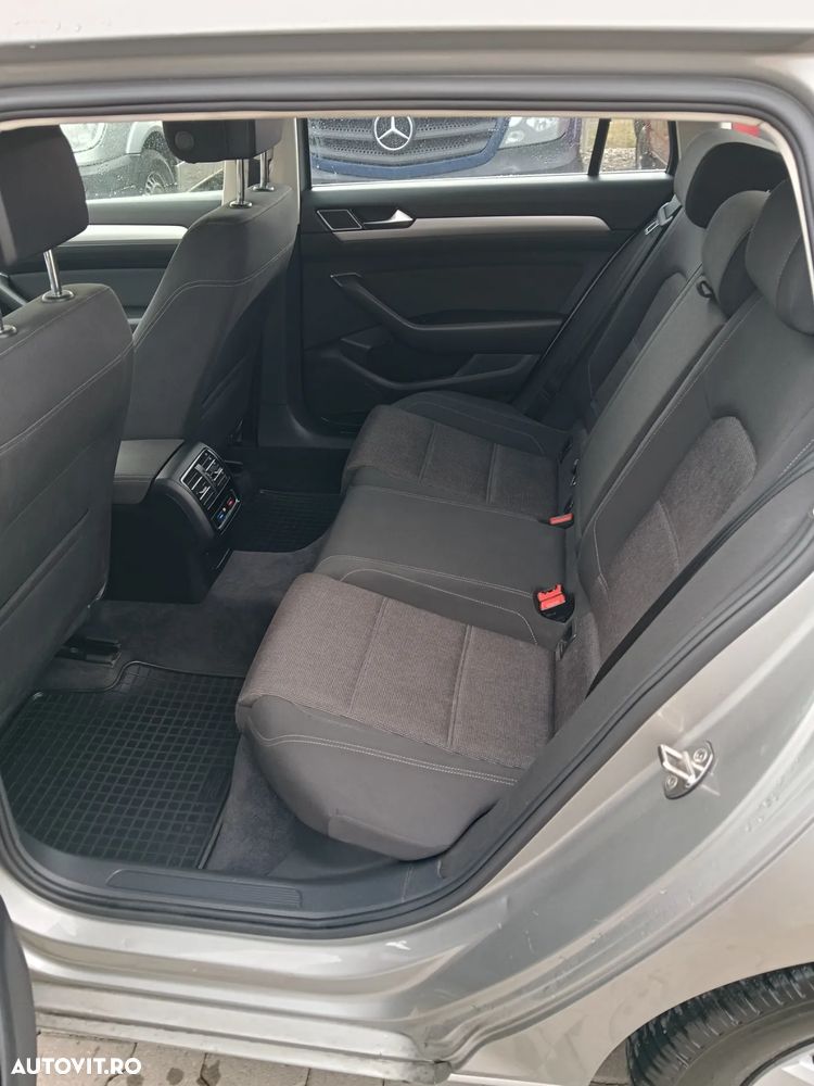 Volkswagen Passat - 8